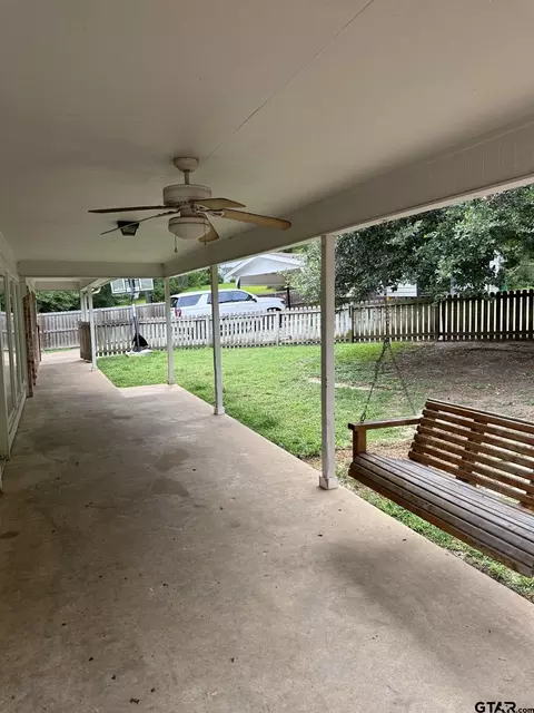 1000 E Main, Henderson, TX 75652 photo 4