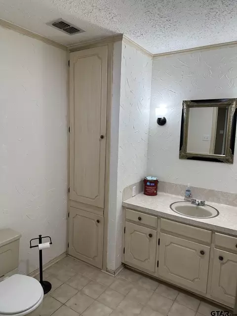 1000 E Main, Henderson, TX 75652 photo 10