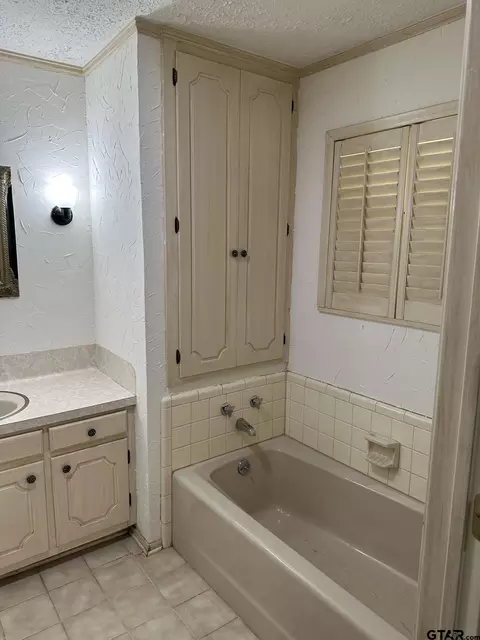 1000 E Main, Henderson, TX 75652 photo 9