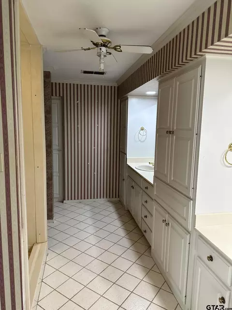 1000 E Main, Henderson, TX 75652 photo 13