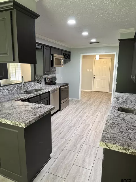 1000 E Main, Henderson, TX 75652 photo 6