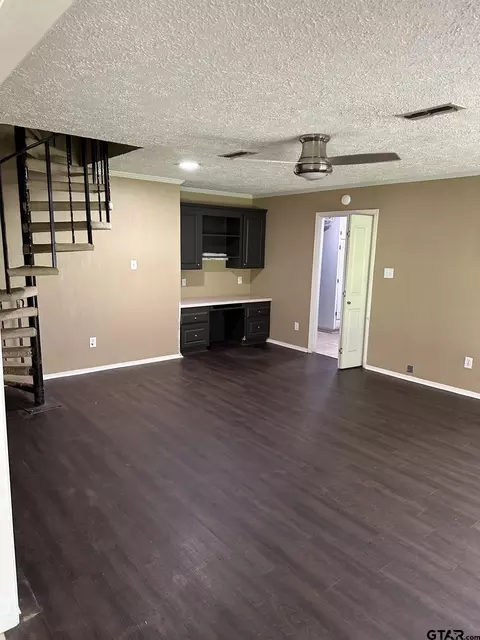 1000 E Main, Henderson, TX 75652 photo 8