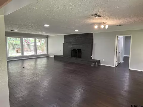 1000 E Main, Henderson, TX 75652 photo 7