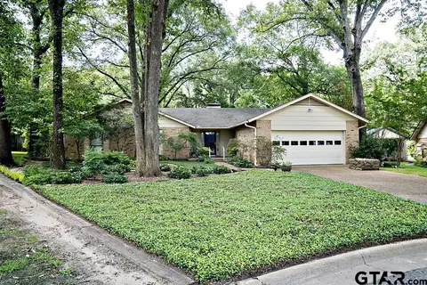 214 Louise Ln, Athens, TX 75751