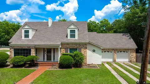 1019 N Bledsoe, Gilmer, TX 75644