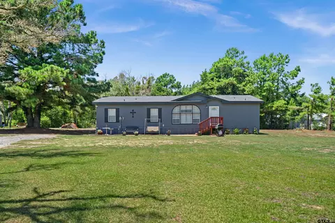 16975 Creekside Dr, Lindale, TX 75771