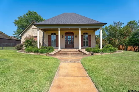 2402 Clayton St, Longview, TX 75605