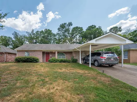 1007 Henderson, Jacksonville, TX 75766