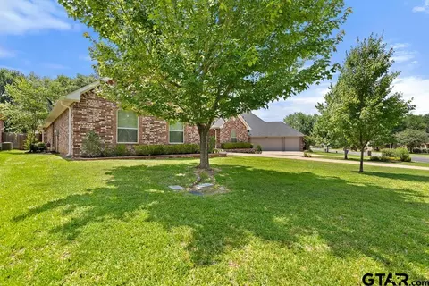 1883 Old Oak, Tyler, TX 75703 photo 4