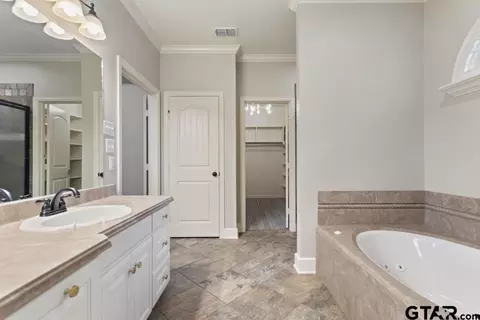 1883 Old Oak, Tyler, TX 75703 photo 18