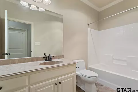 1883 Old Oak, Tyler, TX 75703 photo 23