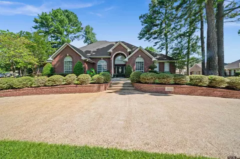 3849 Broadmoore Ct, Tyler, TX 75707
