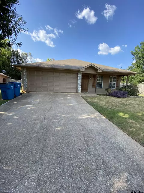 227 Willowbrook Ln, Whitehouse, TX 75791