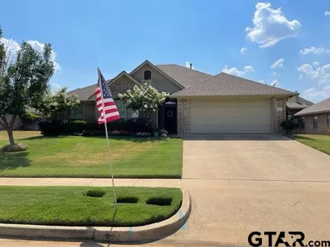 7339 Rockpoint Ln, Tyler, TX 75703