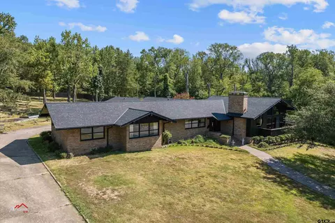 1100 Slaydon, Henderson, TX 75654