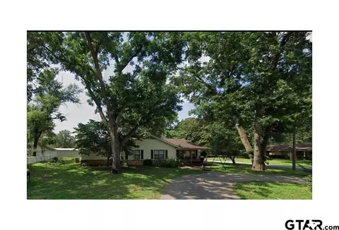 105 W Mary St, Frankston, TX 75763