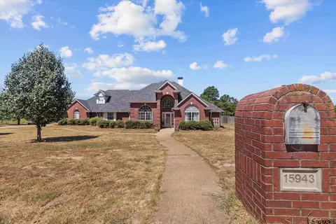15943 Childress Dr, Lindale, TX 75771