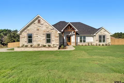 17511 Sugar Bluff Ln, Flint, TX 75762