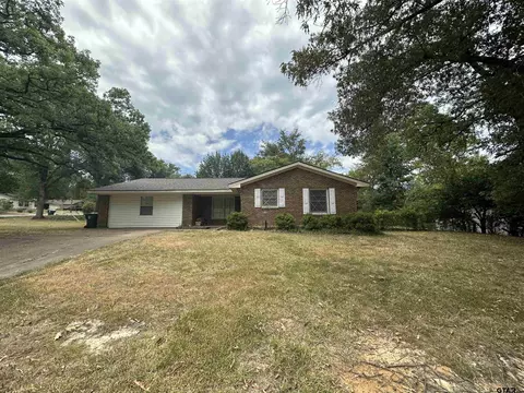 2838 Emily Ln, Tyler, TX 75701