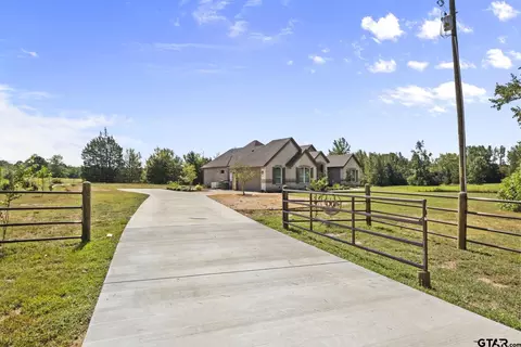 4267 Fm 2348, Mount Pleasant, TX 75455
