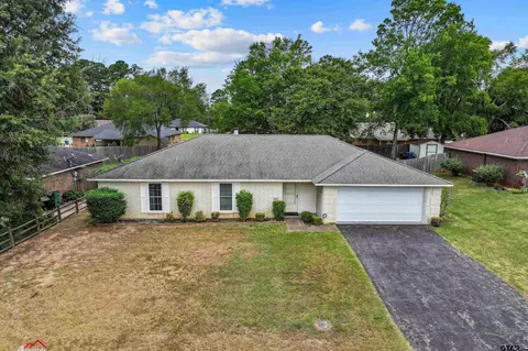 213 Rebecca Cir, Longview, TX 75605