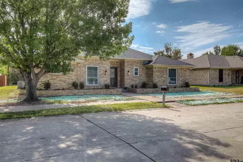1821 Woodbridge Dr, Sulphur Springs, TX 75482