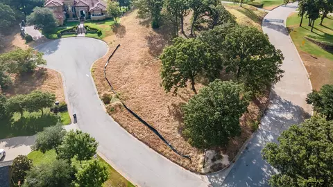 2818 Hogan Ct, Tyler, TX 75709