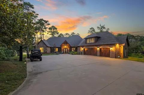 17250 Cardinal Ln, Troup, TX 75789