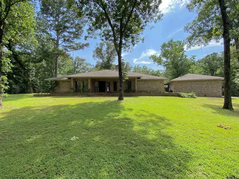 3052 Great Oaks Cir, Tyler, TX 75703