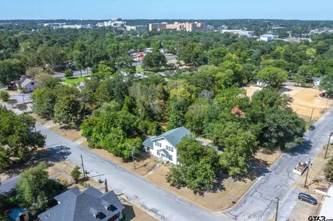 303 S Mahon Ave, Tyler, TX 75702