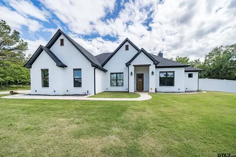 13377 Nance Ln, Lindale, TX 75771