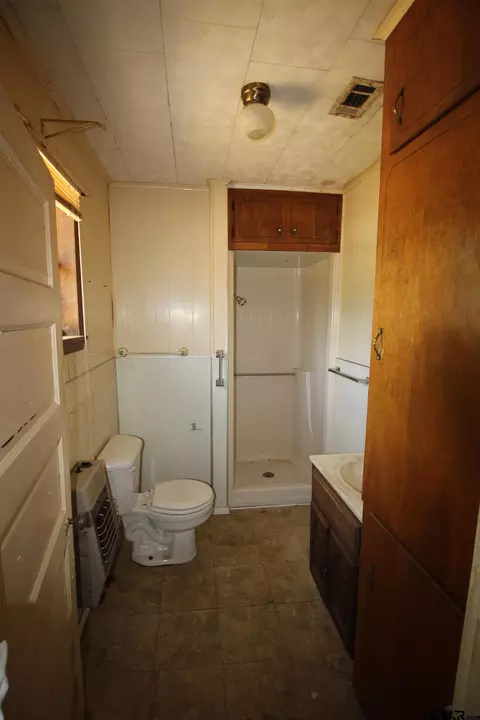 391 N 1st St, Point, TX 75472 photo 9