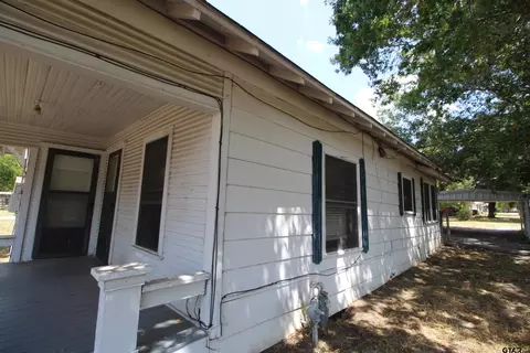391 N 1st St, Point, TX 75472 photo 2