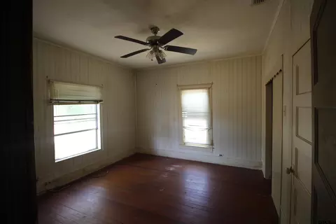 391 N 1st St, Point, TX 75472 photo 11