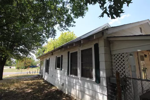 391 N 1st St, Point, TX 75472 photo 16