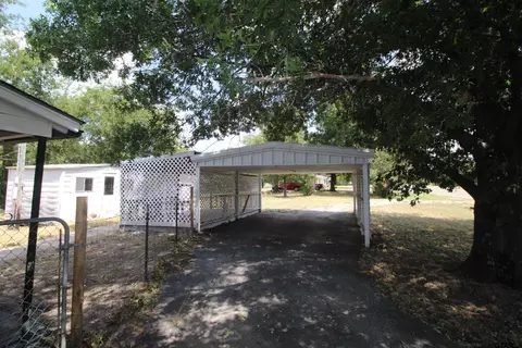 391 N 1st St, Point, TX 75472 photo 19