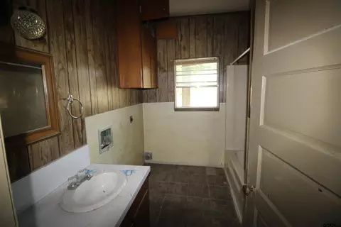 391 N 1st St, Point, TX 75472 photo 8