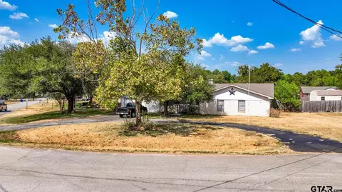 320 Ridge Ln, Kilgore, TX 75662