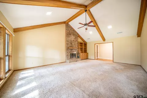 606 Regency Dr, Longview, TX 75604 photo 3