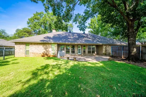 606 Regency Dr, Longview, TX 75604 photo 17