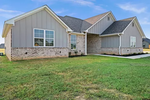 12409 Maplewood Dr, Lindale, TX 75771