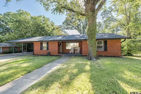 2920 Birdwell Dr, Tyler, TX 75701