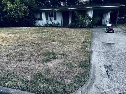 2309 E Devine St, Tyler, TX 75701 photo 1