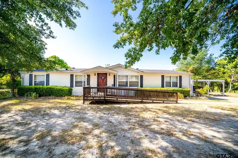 170 Holloway Ln, Big Sandy, TX 75755