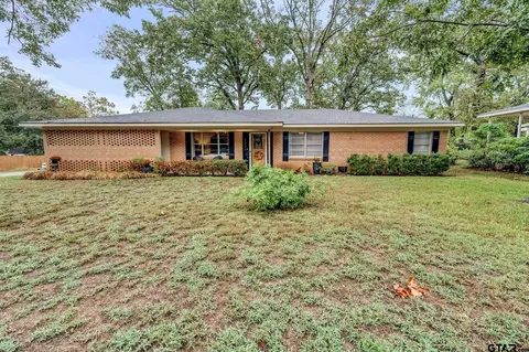 2604 Swan St, Longview, TX 75604