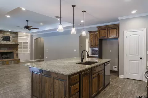 3916 Pine Tree Rd, Longview, TX 75604 photo 16