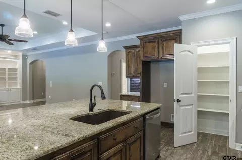 3916 Pine Tree Rd, Longview, TX 75604 photo 15