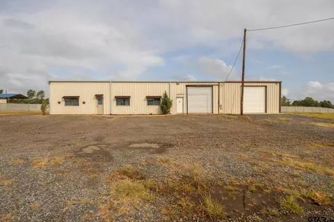 185 Hines Dr, Longview, TX 75603