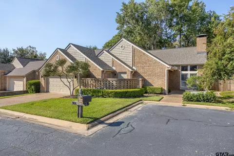 904 Wicket Ct, Tyler, TX 75703