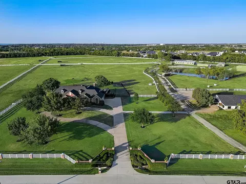 206 Crisp Rd, Heath, TX 75032